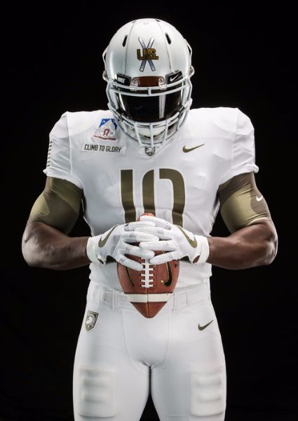 Army Navy Uniform Poll Who S Got The Best Gear