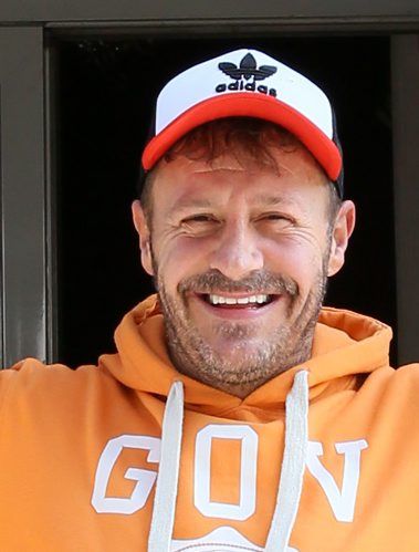 https www express de koeln corona veraenderung koelner malle star willi herren hat jetzt die haare schoen 36647552