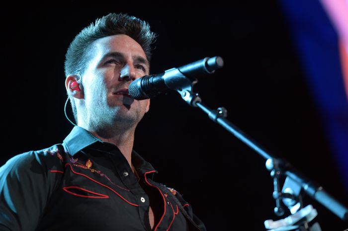 Down to the honkytonk video cast