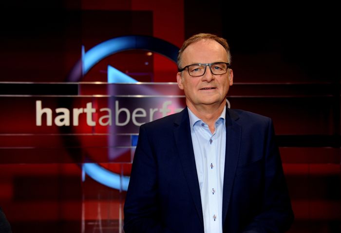 Hart Aber Fair Plasberg Erstaunt Uber Kind Mit Penis Express De