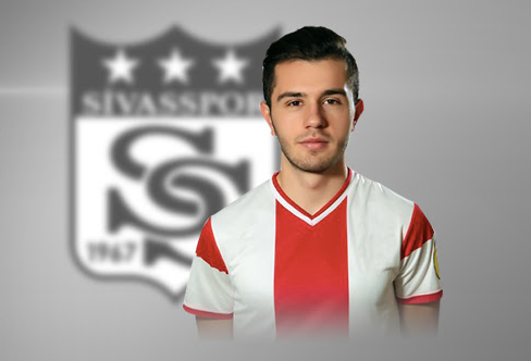 Sivasspor Verlangert Langfristig Mit Erdogan Yesilyurt Gazetefutbol
