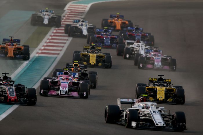 Formel 1 Bottas Und Ex Bvb Star Duellieren Sich Bei Virtuellem Gp